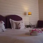 Ktima Noosfera Wellness & Retreat Center 招待所 4*