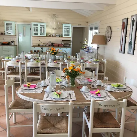 Ktima Noosfera Wellness & Retreat Center Pensión 4*