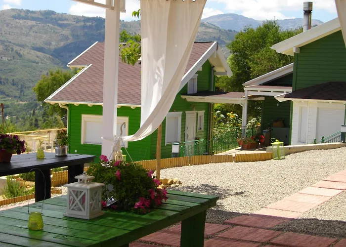 Casa de hóspedes Ktima Noosfera Wellness & Retreat Center 4*