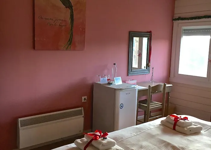 Casa de hóspedes Ktima Noosfera Wellness & Retreat Center Kariá